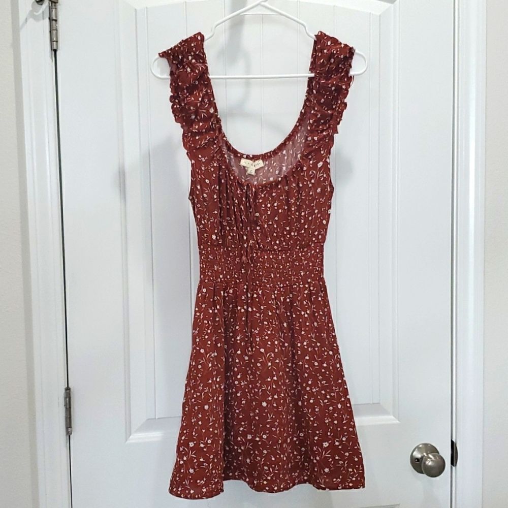 PACSUN LA Hearts Brown/White floral mini dress. Size Medium